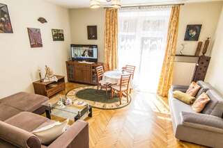 Апартаменты Apartament Krysin Zakopane Закопане Апартаменты с видом на сад-3